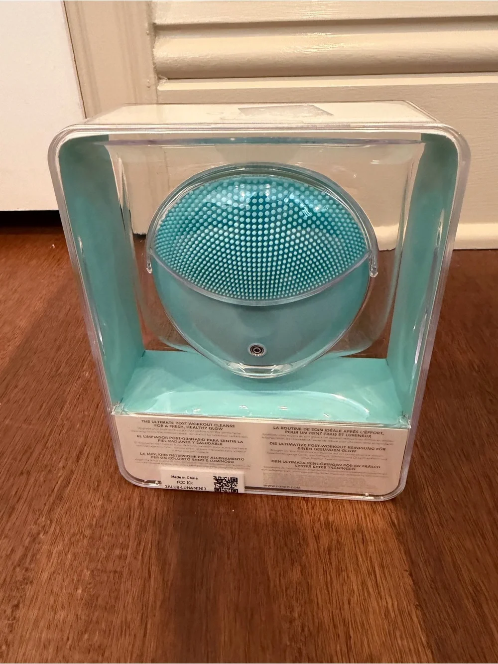 FOREO LUNA mini 3 Facial Cleansing Device - Aqua Blue